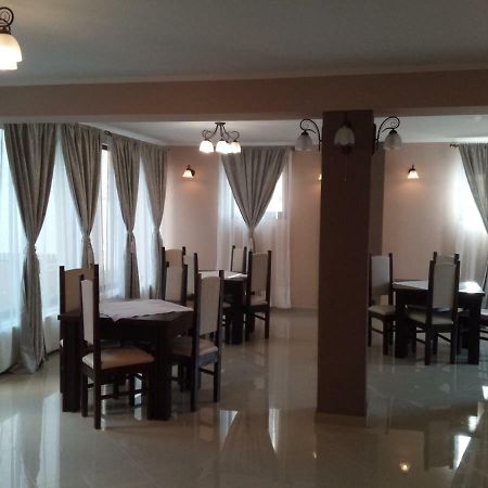 Wellion Hotel Covasna Ngoại thất bức ảnh